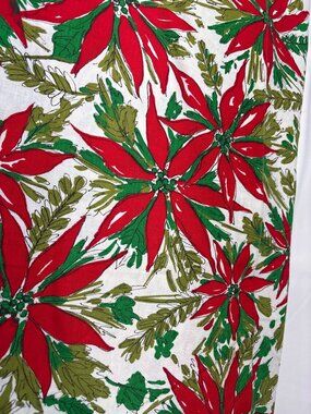 Festive Red & Green Poinsettia Linen Fabric 1/2 yard x 55" Holiday Print
